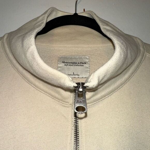 Abercrombie and Fitch Women’s Cream Beige Half Zip Sweatshirt Size Large - Picture 4 of 13